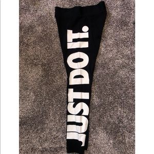 Nike leggings